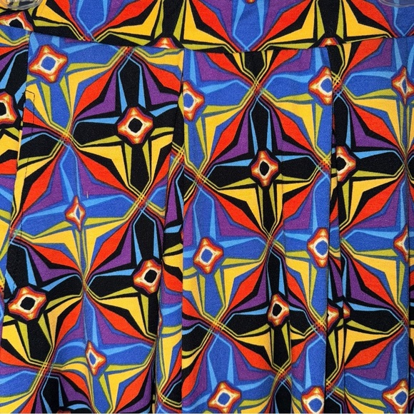 Lularoe Large Madison Pleated Pockets Geometric Pattern Blue Multi Color Skirt - Picture 2 of 7